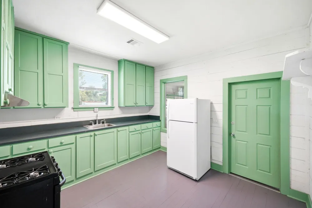313 S Blackwell Street La Porte, TX 77571