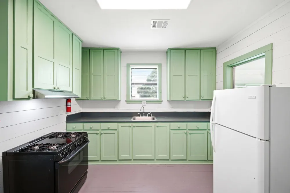 313 S Blackwell Street La Porte, TX 77571