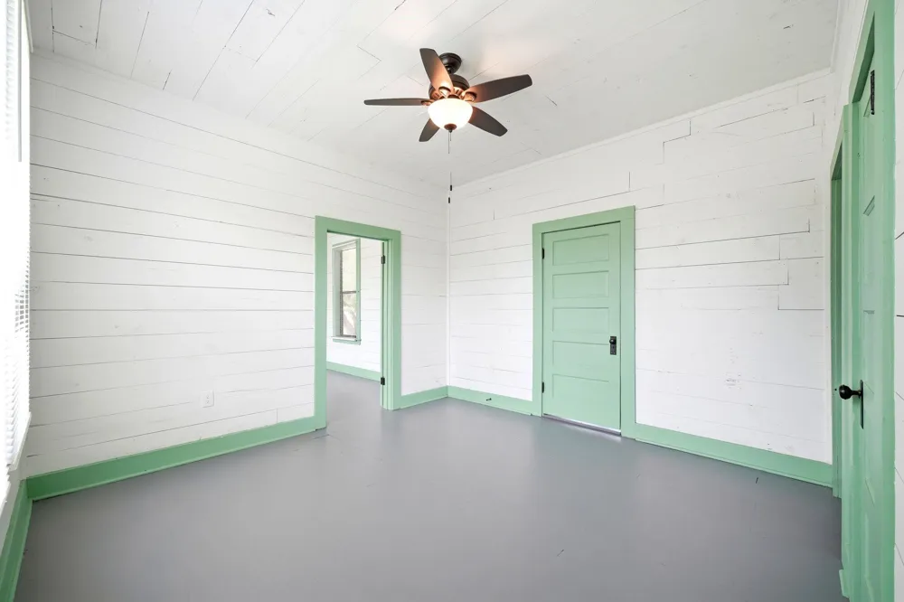 313 S Blackwell Street La Porte, TX 77571