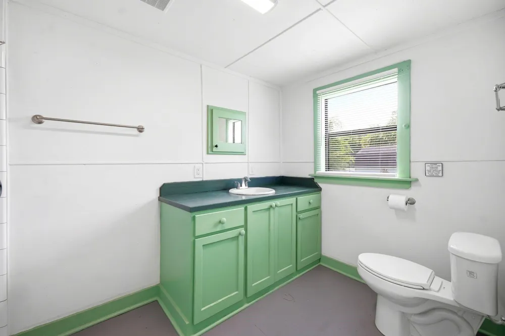 313 S Blackwell Street La Porte, TX 77571