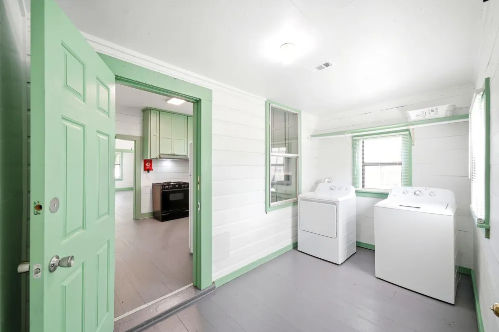 313 S Blackwell Street La Porte, TX 77571