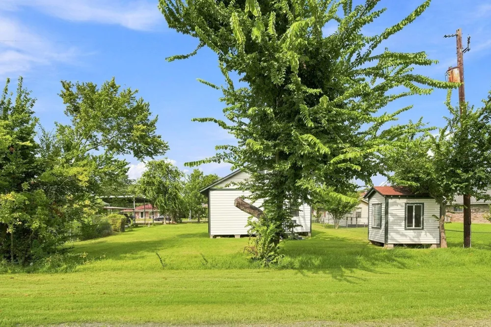 313 S Blackwell Street La Porte, TX 77571