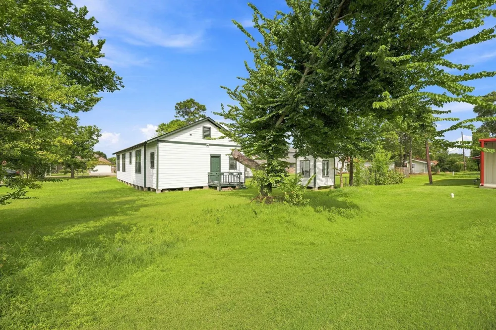 313 S Blackwell Street La Porte, TX 77571