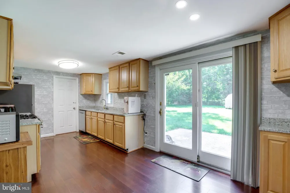 8407 SPRUCE STREET Manassas, VA 20111
