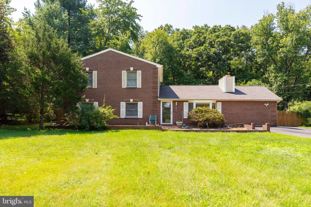 8407 SPRUCE STREET Manassas, VA 20111