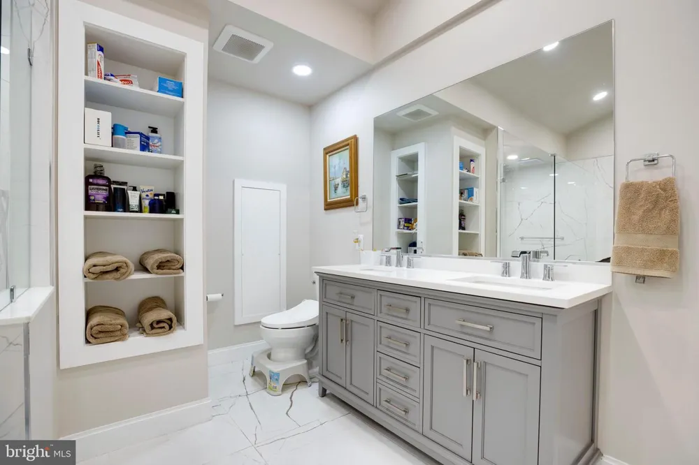 8407 SPRUCE STREET Manassas, VA 20111