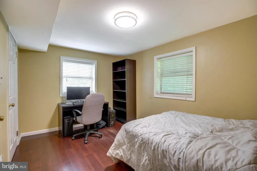 8407 SPRUCE STREET Manassas, VA 20111