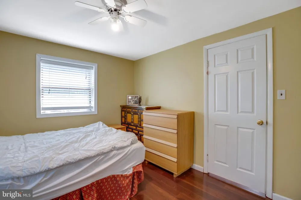 8407 SPRUCE STREET Manassas, VA 20111