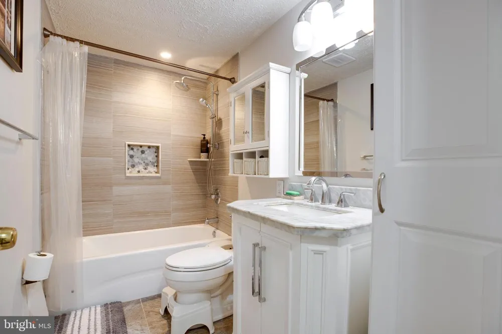 8407 SPRUCE STREET Manassas, VA 20111