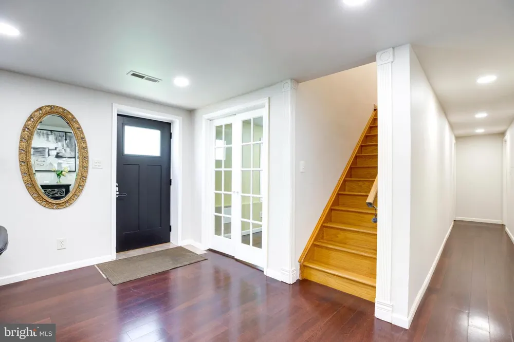 8407 SPRUCE STREET Manassas, VA 20111