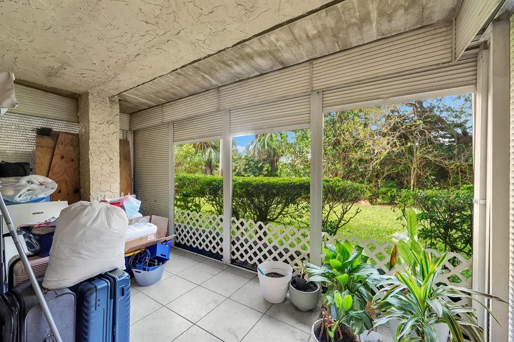 261 WIMBLEDON LAKE DRIVE Plantation, FL 33324