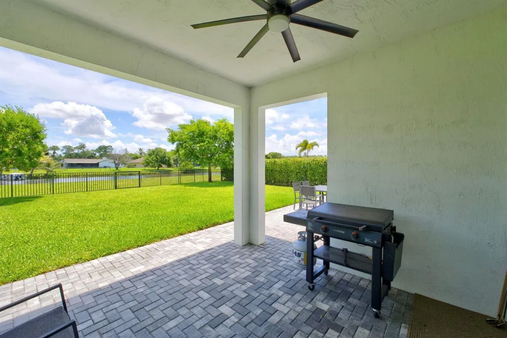 3266 DUNNING DRIVE Royal Palm Beach, FL 33411