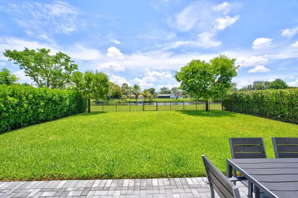 3266 DUNNING DRIVE Royal Palm Beach, FL 33411