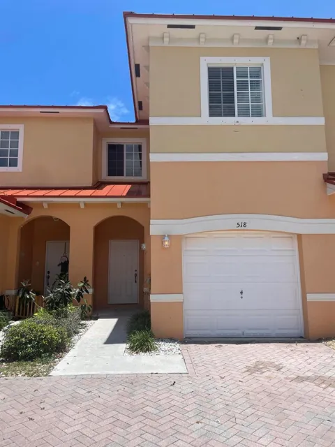 5187 SE Mariner Garden Circle
