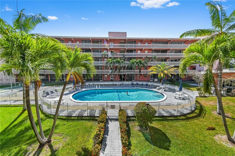 200 NE 12th Ave #3A Hallandale Beach, FL 33009