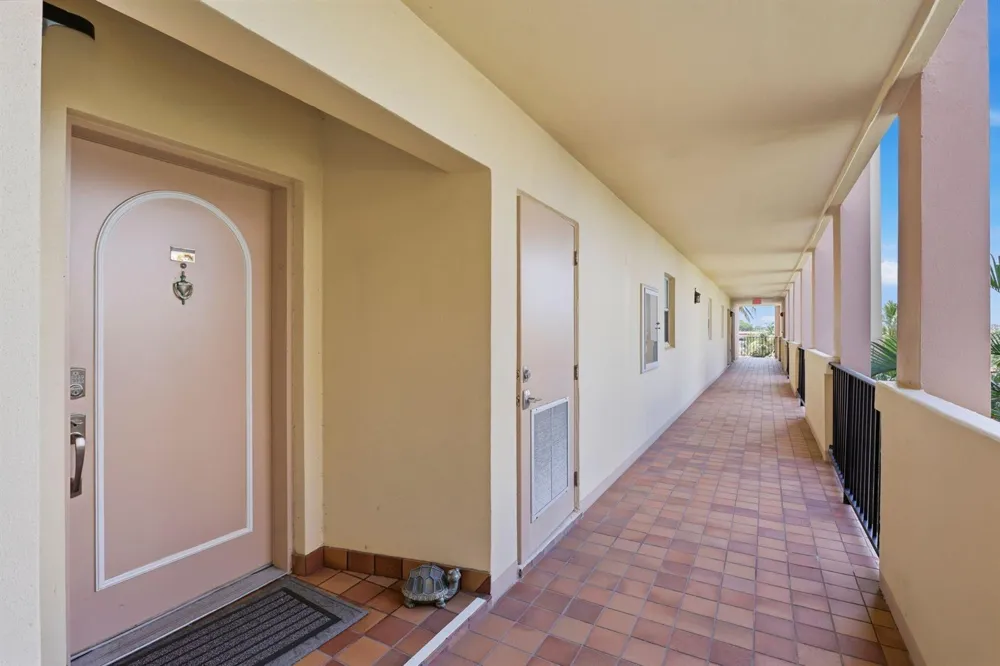 3475 S Ocean Boulevard #2020 Palm Beach, FL 33480