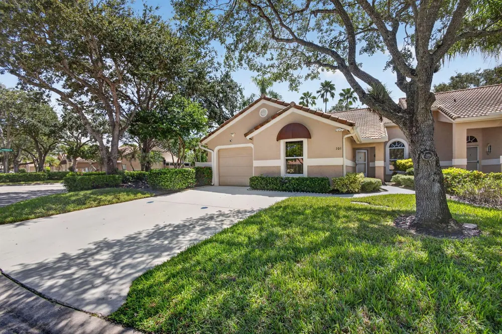 101 SABAL PALM LANE Palm Beach Gardens, FL 33418