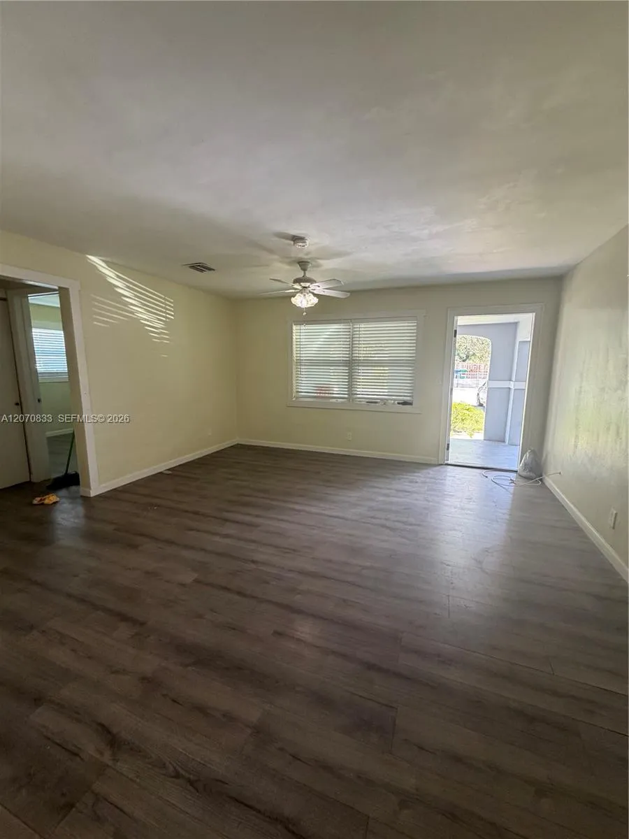 3631 NW 9th St Lauderhill, FL 33311
