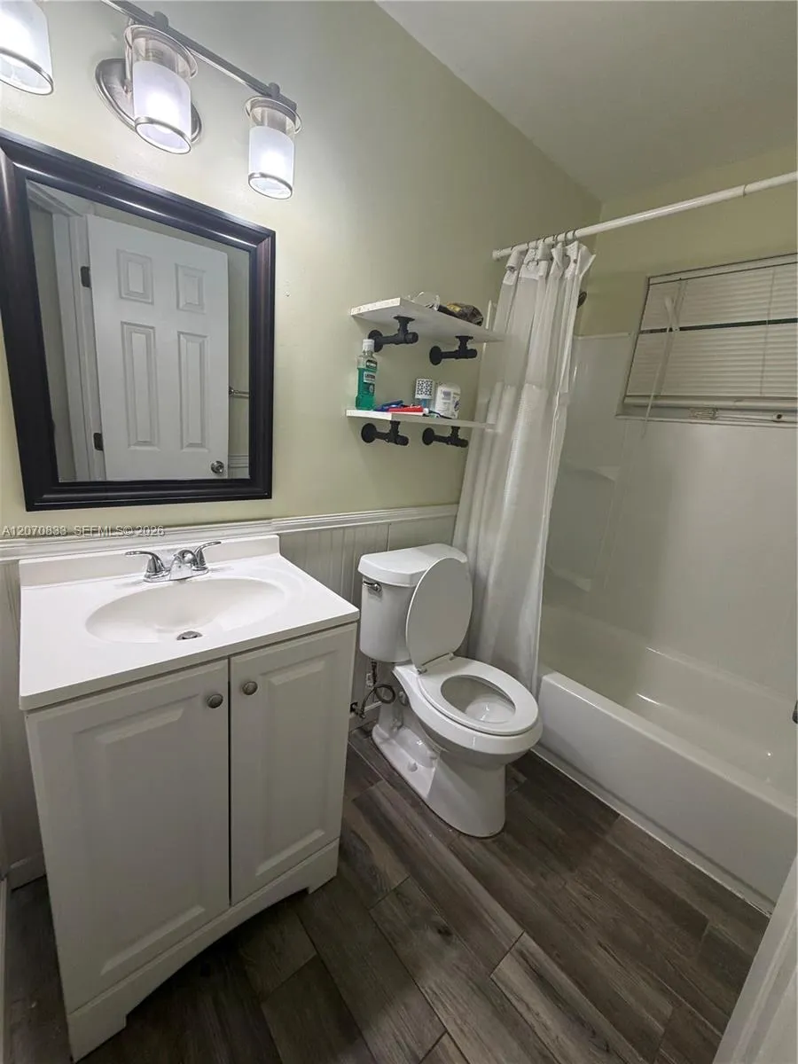 3631 NW 9th St Lauderhill, FL 33311
