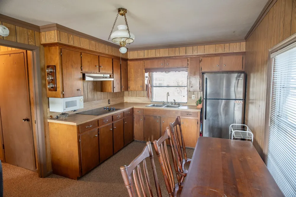 626 Seagull Sargent, TX 77414