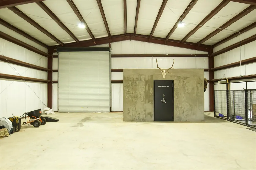 3555 Eli Road Bellville, TX 77418
