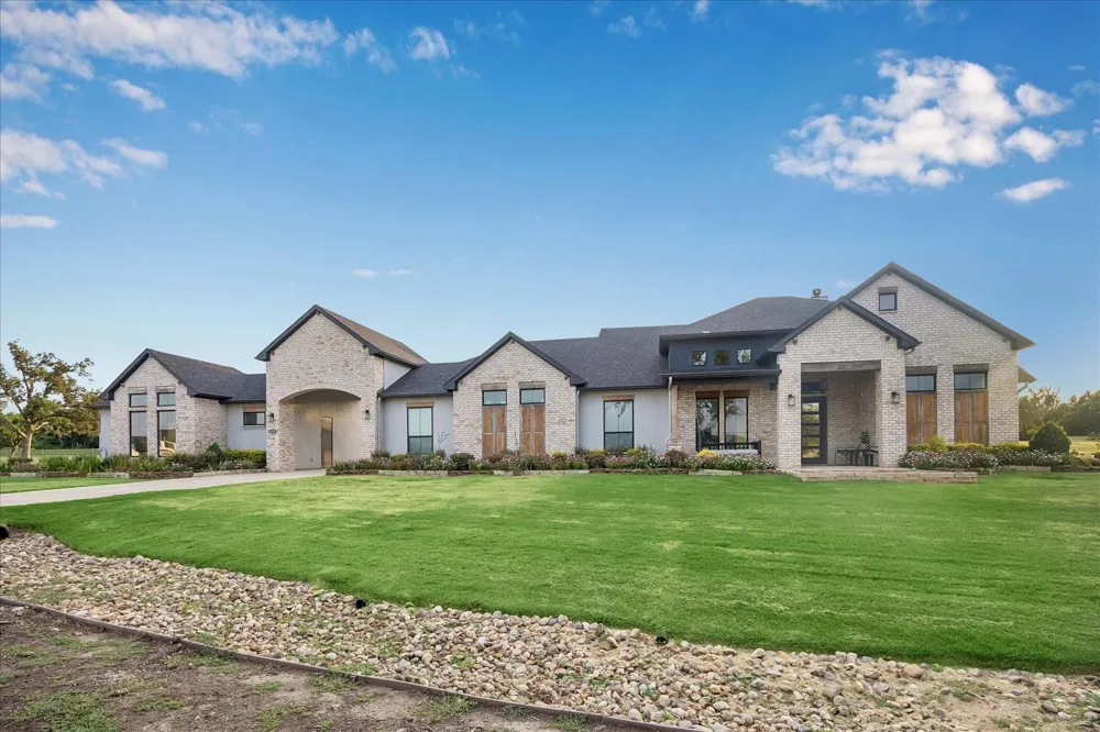 3555 Eli Road Bellville, TX 77418