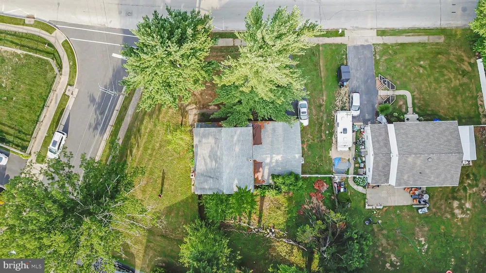 9096 PINE ROAD Philadelphia, PA 19115