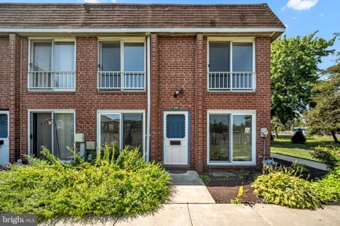 107 LEXINGTON COURT