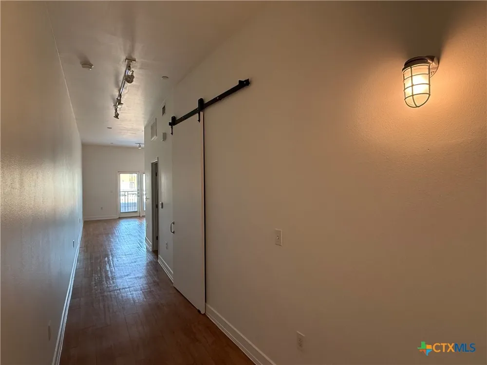 1401 S Flores Street #305 San Antonio, TX 78204