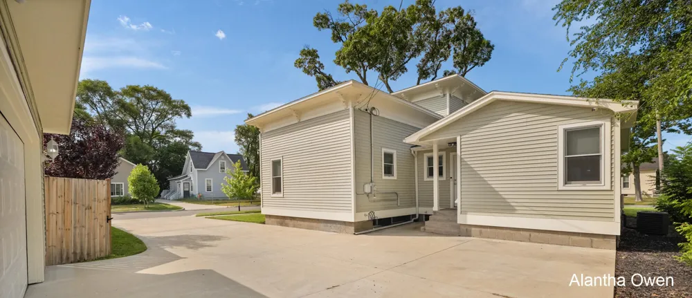 1188 4th Street Muskegon City, MI 49441