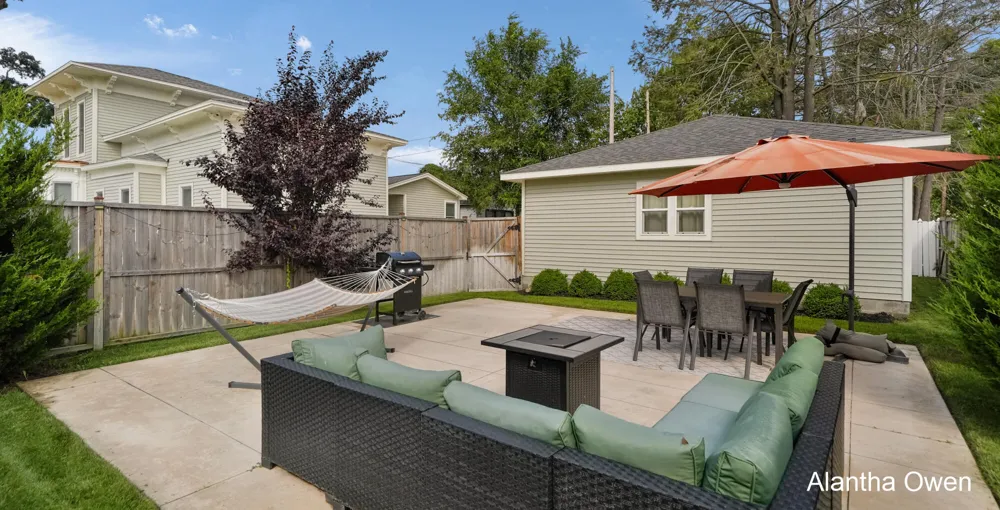 1188 4th Street Muskegon City, MI 49441