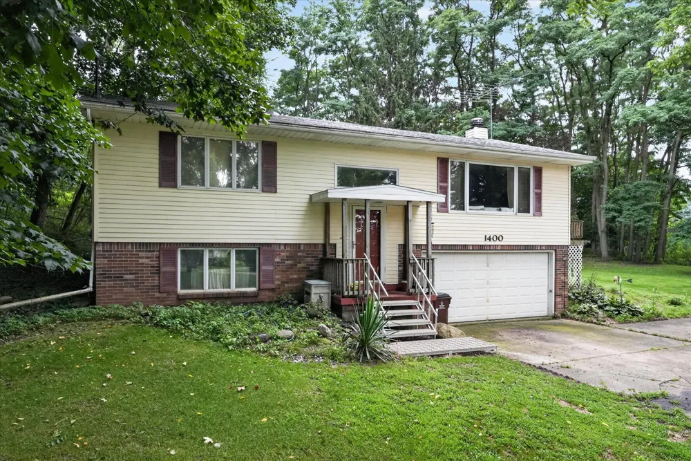 1400 Fairview Highway Eaton Township, MI 48813