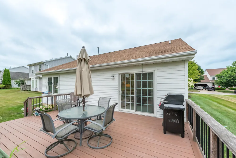 3618 Meadow View Drive Dexter City, MI 48130