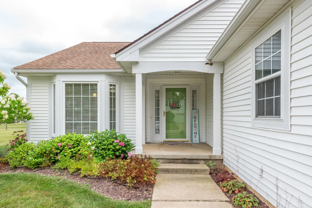 3618 Meadow View Drive Dexter City, MI 48130