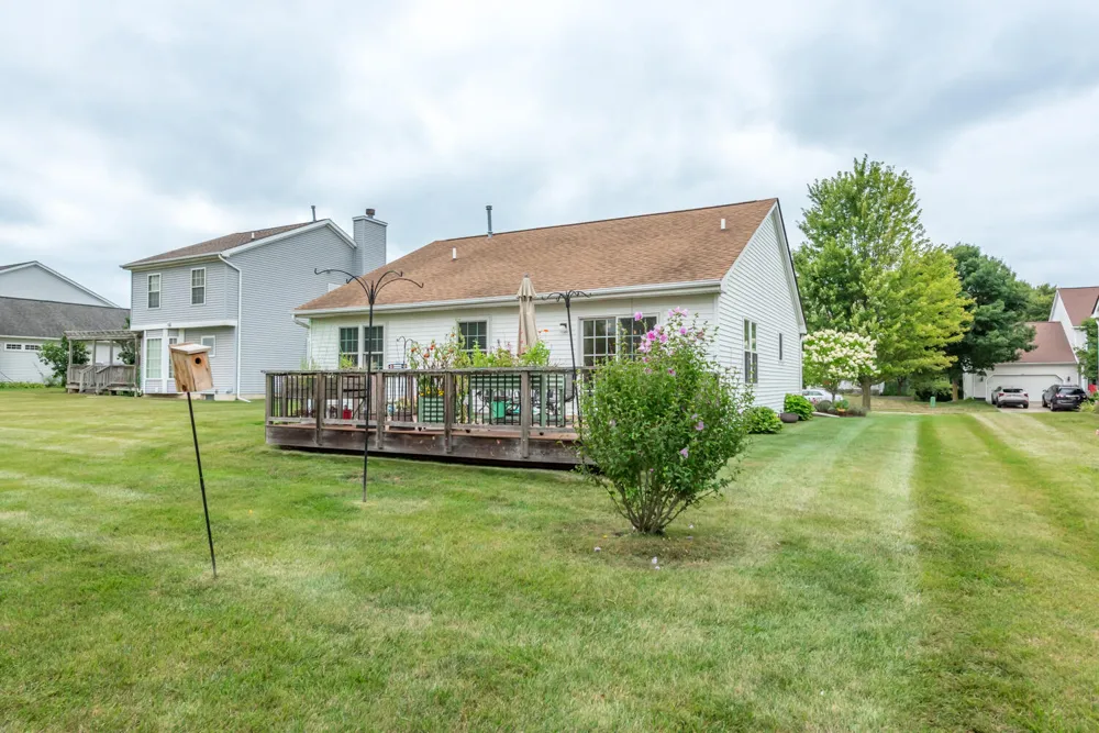 3618 Meadow View Drive Dexter City, MI 48130