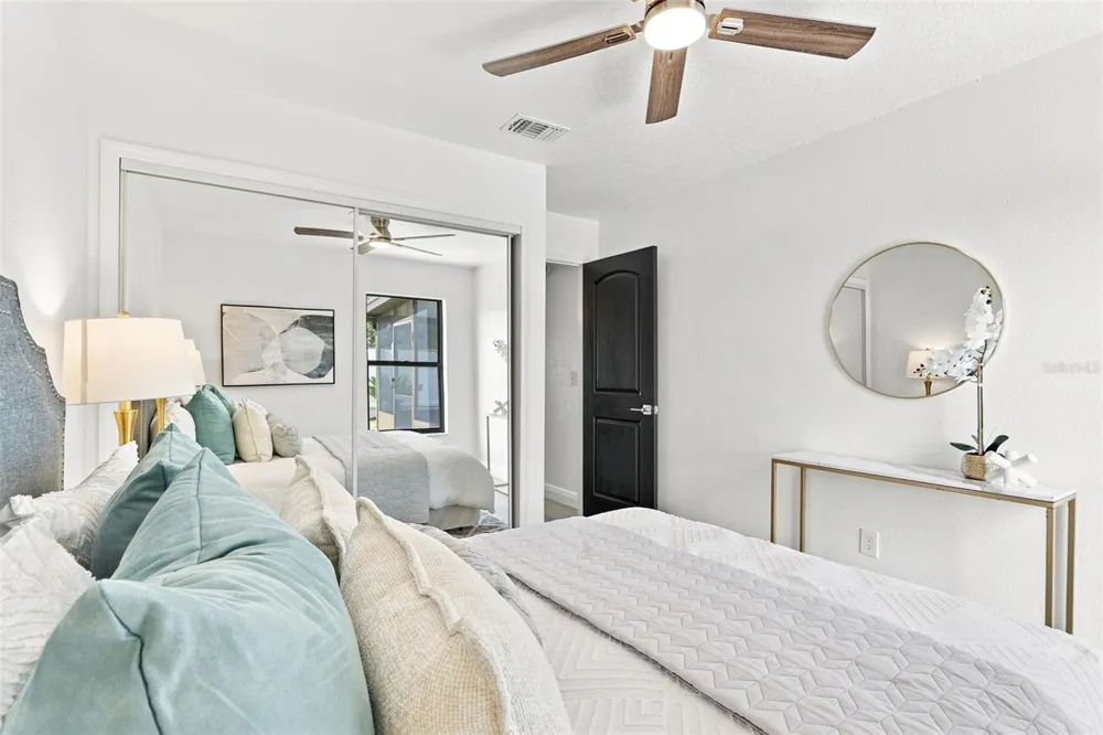 5207 DESMOND LANE Orlando, FL 32821