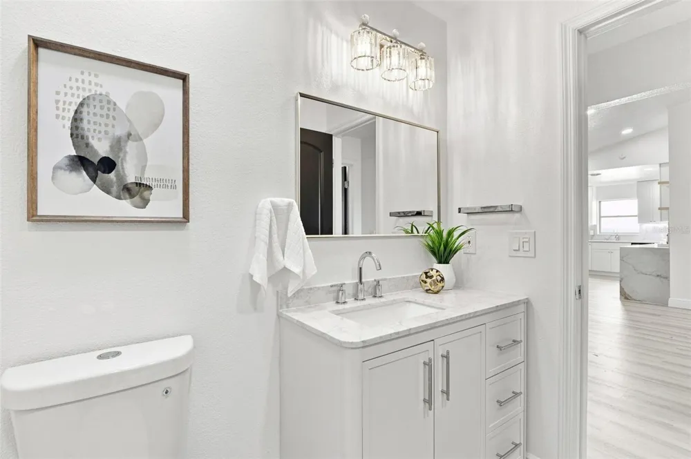 5207 DESMOND LANE Orlando, FL 32821