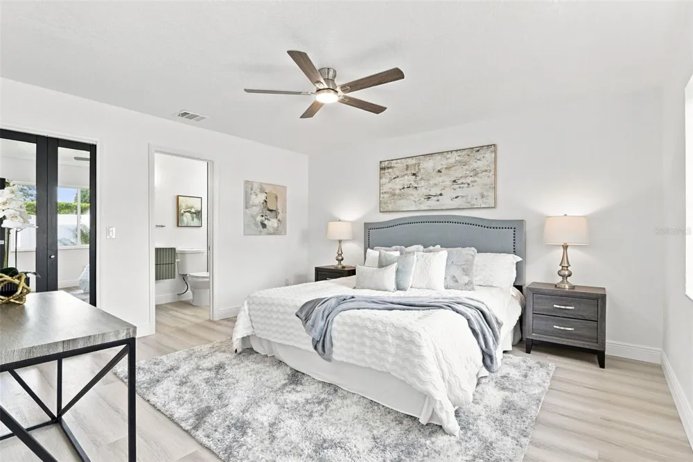 5207 DESMOND LANE Orlando, FL 32821