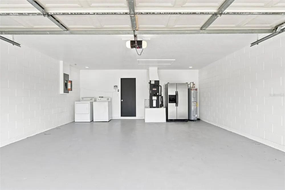 5207 DESMOND LANE Orlando, FL 32821