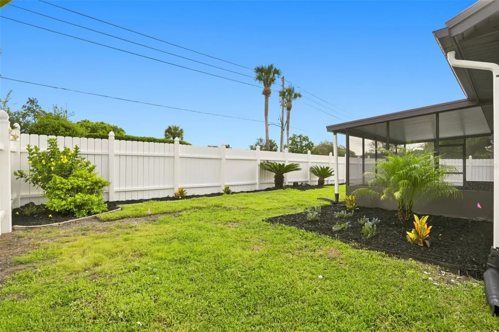 5207 DESMOND LANE Orlando, FL 32821