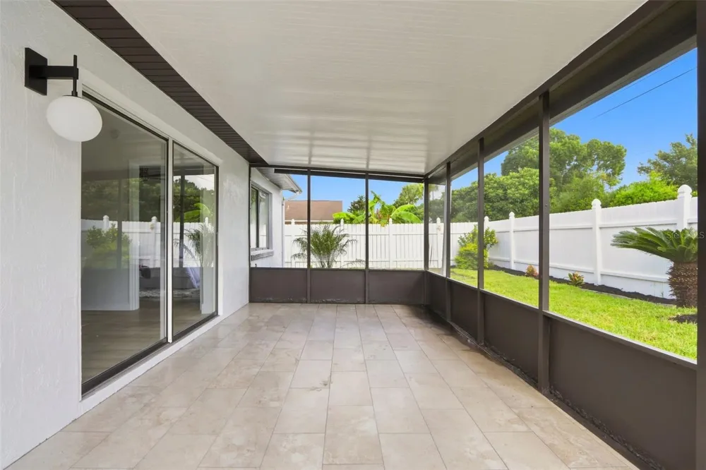 5207 DESMOND LANE Orlando, FL 32821