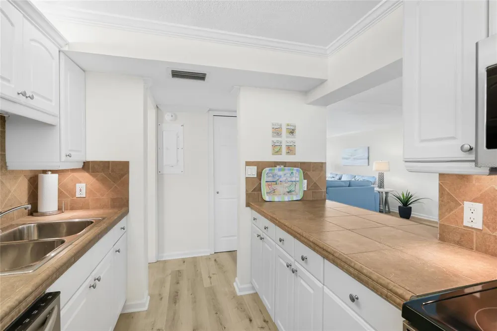 3240 GULF OF MEXICO DRIVE #B504 Longboat Key, FL 34228