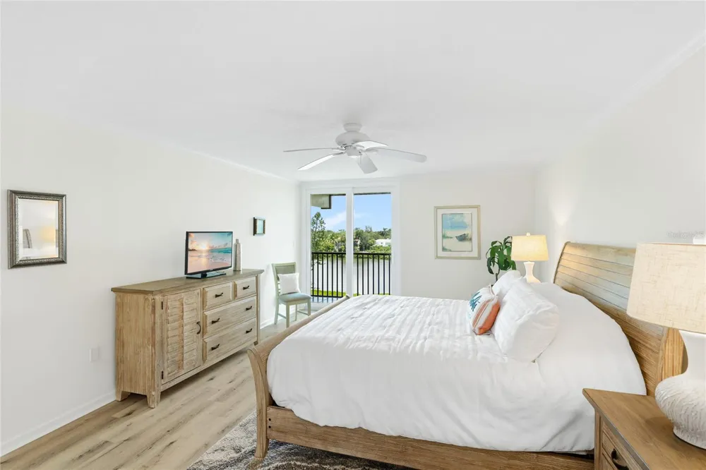 3240 GULF OF MEXICO DRIVE #B504 Longboat Key, FL 34228