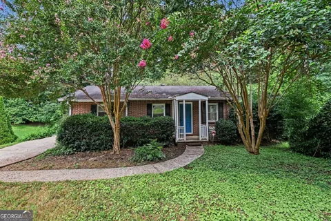 1868 Robinhill CT
