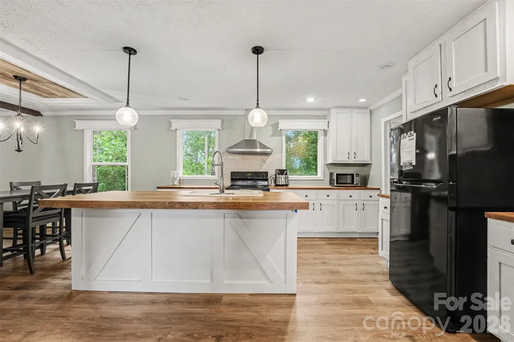 2998 Wilderness Trace Claremont, NC 28610
