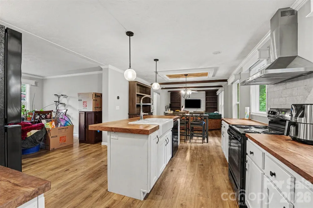 2998 Wilderness Trace Claremont, NC 28610