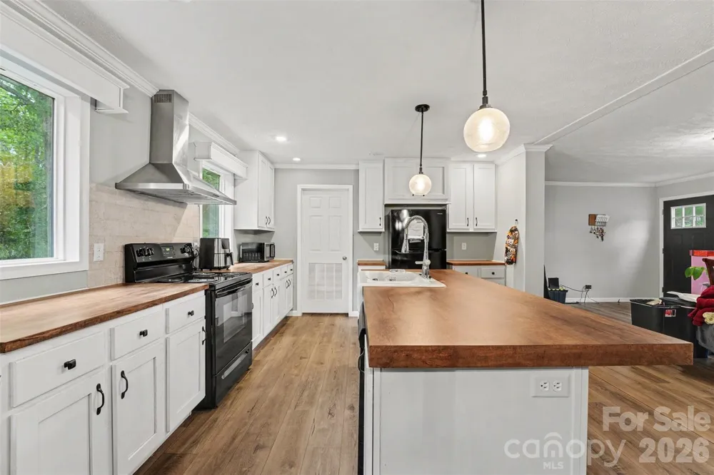 2998 Wilderness Trace Claremont, NC 28610