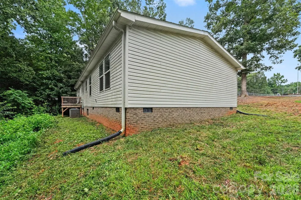 2998 Wilderness Trace Claremont, NC 28610