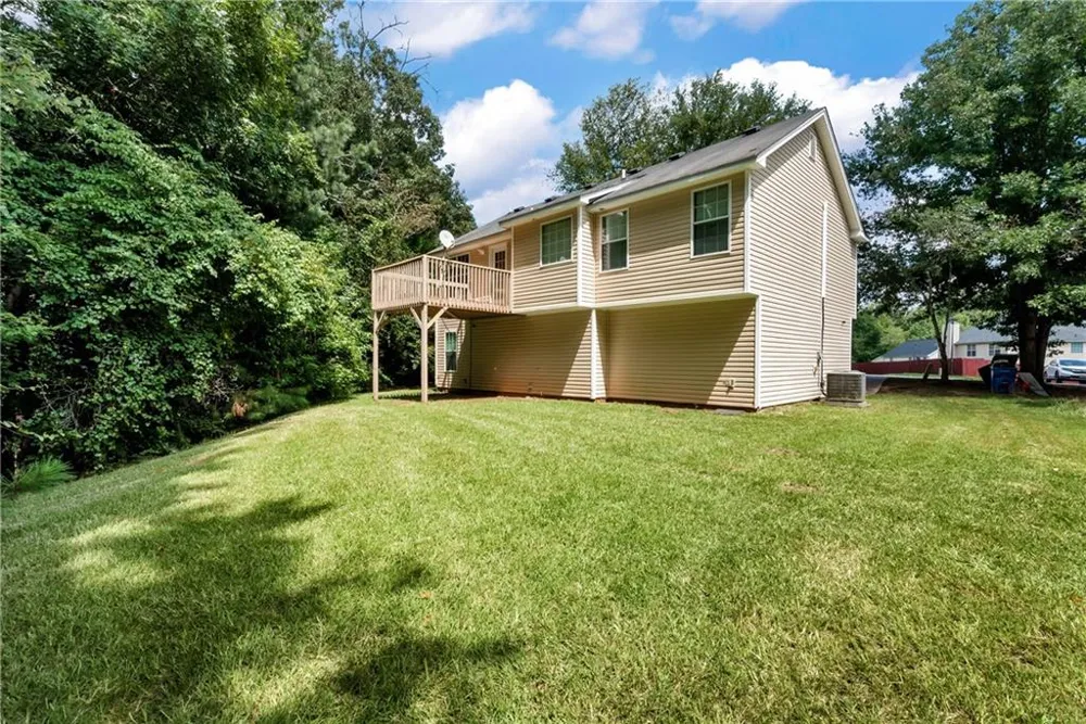 317 Tap Root Lane College Park, GA 30349
