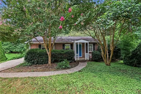 1868 Robinhill Court